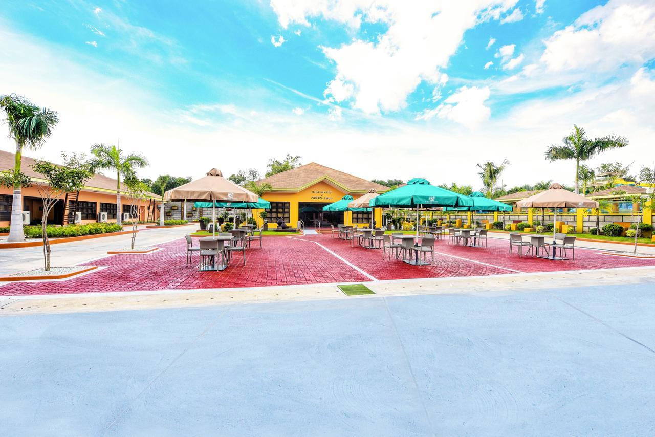 Kabaleyan Cove Resort Powered By Cocotel San Carlos  Exteriör bild