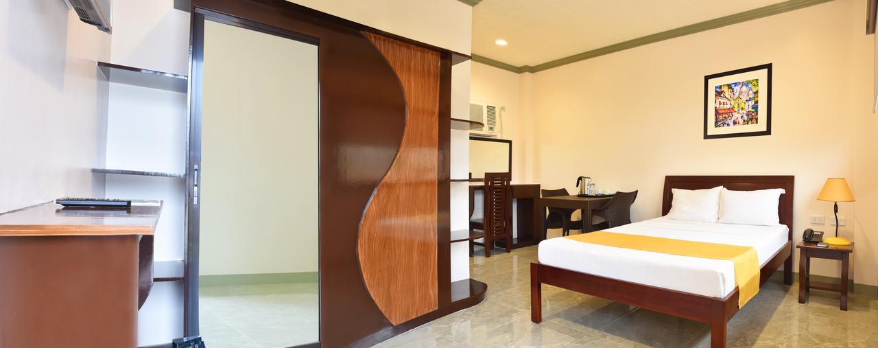 Kabaleyan Cove Resort Powered By Cocotel San Carlos  Exteriör bild